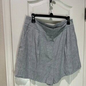 Zara Women's Light Gray Pinstripe Shorts